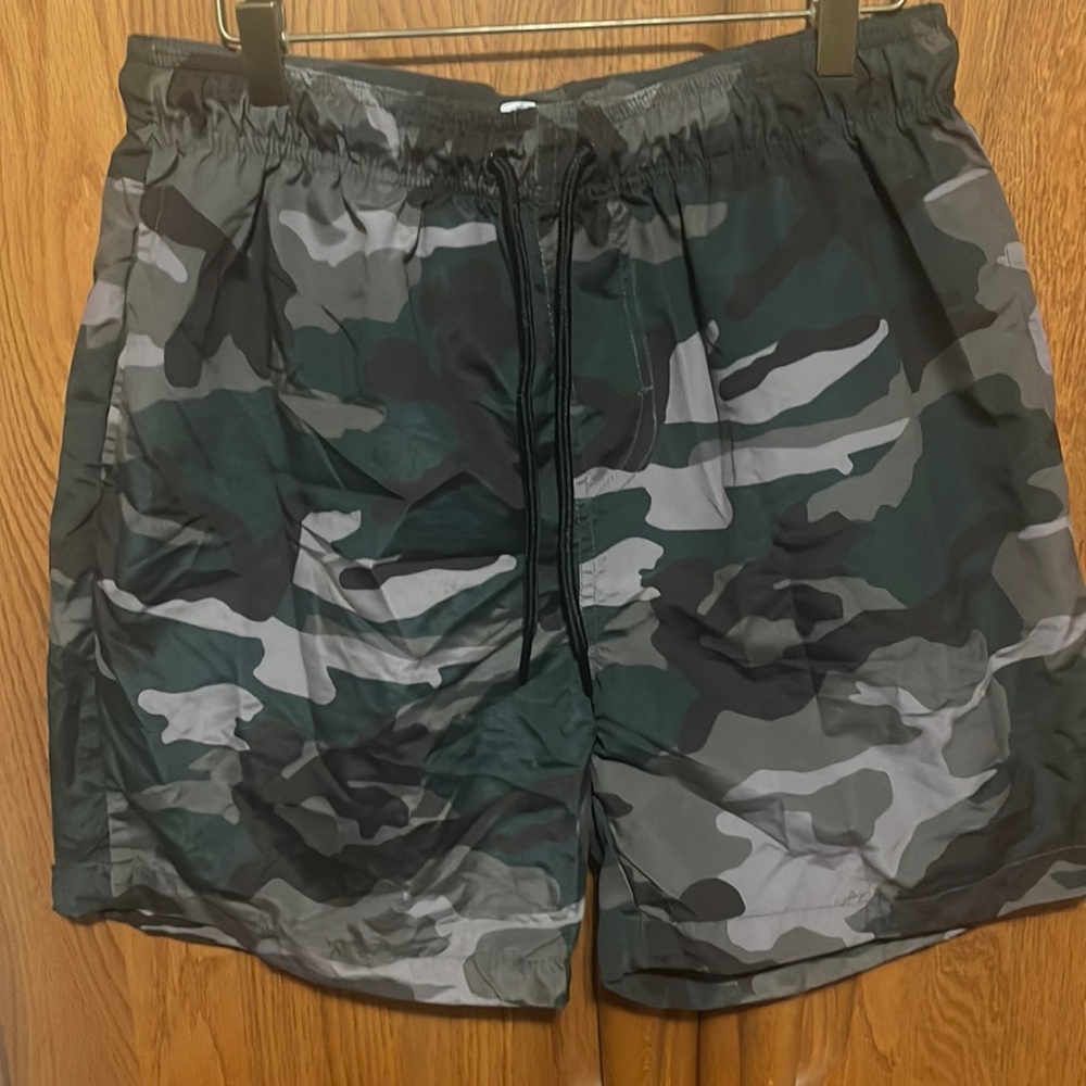 LIRA swim short